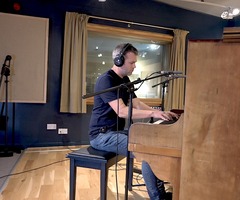 Upright Piano Recording - Recording techniques comparing several microphone set-ups